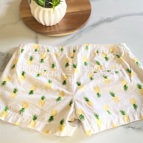Old Navy🍍 pineapple shorts - Picture 4 of 4